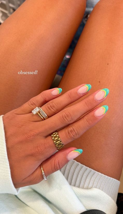 Summer Nails With Tips, Nails Ideas For Summer 2024, Sun French Tip Nails, French And Design Nails, Cute Nail Ideas Back To School, Simple Europe Nails, Summer Nails 2024 Acrylic, Bright Summer Acrylic Nails French Tips, Europe Trip Nail Ideas