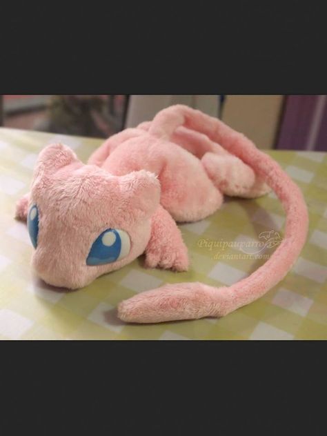 Mew stuffed animal *WANT* <3 <3 Pokemon Sewing, Diy Stuffies, Mew Plush, Animals Sewing, 3d Pokemon, Perfect Apartment, Pokemon Mew, Pokemon Dolls, Pokemon Diy