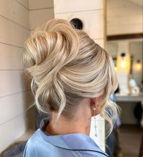 Blonde Low Bun Wedding Hair, Blonde Low Bun Wedding, Blonde Bridesmaid Hair, Updo Hairstyles Bridesmaid, Blonde Bridal Updo, French Twist Wedding Hair, Updo High Bun, Romantic Wedding Hair Updo, Blonde Hair Updo