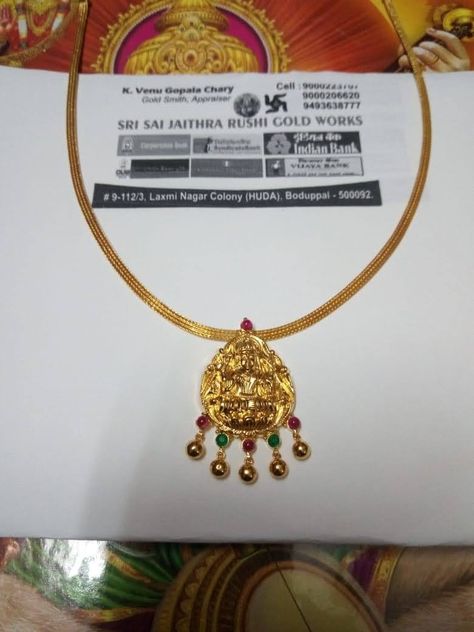 Gold Coin Jewelry, Baby Jewelry Gold, Temple Jewelry Necklace, Gold Bangles For Women, Gold Jewelry Outfits, New Gold Jewellery Designs, Temple Jewelry, Gold Jewelry Simple Necklace, Gold Necklace Indian Bridal Jewelry