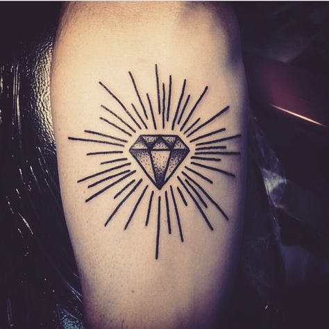 My diamond tattoo Diamond Unbreakable, Traditional Diamond Tattoo, Microphone Tattoo, Herren Hand Tattoos, Diamond Tattoo Designs, Tattoos Masculinas, Diamond Tattoo, Diamond Tattoos, Black Girls With Tattoos