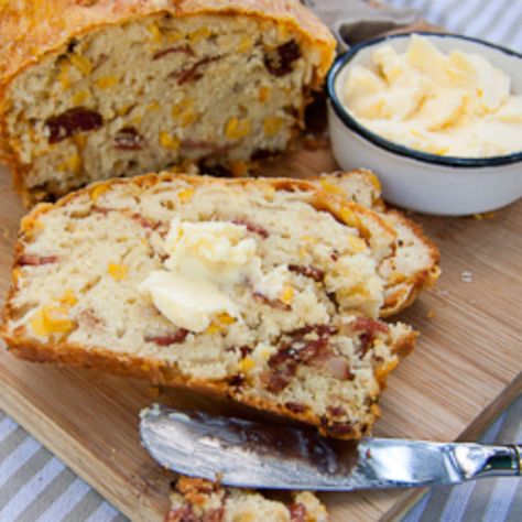 Bacon & Mielie (Corn) Bread - Simply Delicious Bacon Cornbread, Bacon Corn, A Loaf Of Bread, Baked Bacon, Loaf Of Bread, Simply Delicious, Easy Bread, Bagels, Easy Baking