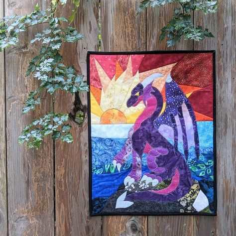 Dragon Quilts Ideas, Dragon Quilt Pattern Free, Dragon Quilt Pattern, Dragon Baby Quilt, Dragon Quilts, Dragon Quilt, Dinosaur Quilt, Dear Jane Quilt, International Quilt Festival