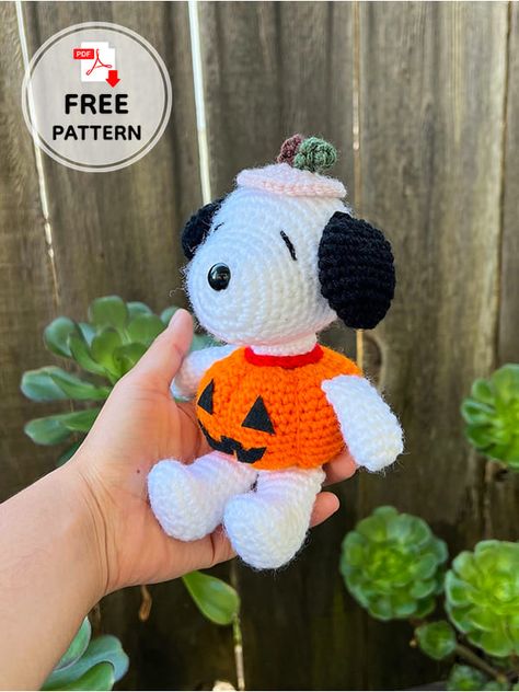 Free Pumpkin Snoopy Crochet Pattern Free Crochet Snoopy Patterns, Free Snoopy Crochet Pattern, Snoopy Amigurumi Free Pattern, Crochet Snoopy Pattern, Ghost Face Crochet Pattern, Snoopy Crochet Pattern Free, Snoopy Crochet Pattern, Pumpkin Snoopy, Dog Amigurumi Free Pattern