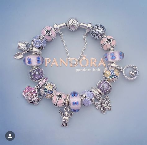 Rainbow Pandora Bracelet, Purple Pandora Bracelet, Pandora Jewlery, Pandora Bracelet Charms Ideas, Girly Bracelets, Pandora Bracelet Designs, Hello Kitty Jewelry, Pandora Jewelry Charms, Preppy Jewelry