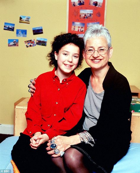 Tracey Beaker, Dani Harmer, Tracy Beaker Returns, 2000s Kids Shows, Irish Literature, Tracy Beaker, Childhood Bedroom, Jacqueline Wilson, Terry Pratchett Discworld