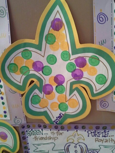 Mardi Gras Lesson Plan For Toddlers, Mardi Gras Art For Toddlers, Easy Mardi Gras Crafts For Kids, Mardi Gras Activities For Toddlers, Mardi Gras Arts And Crafts For Kids, Mardi Gras Toddler Crafts, Mardi Gras Preschool Activities, Mardi Gras Art Projects For Kids, Mardi Gras Crafts For Kids Preschool