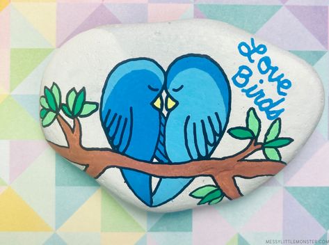 Rock Painting Wedding, Valentines Day Painted Rocks, Bird Painted Rocks, Rock Painting Ideas For Kids, Valentines Rocks, Valentine Rocks, Corn Painting, Painting Ideas For Kids, Sanibel Shells