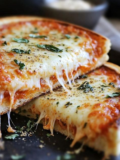 Skinny Recipes Garlic Parmesan Pizza, Broccoli Lasagna Recipe, Pizza Grilled Cheese Sandwich, Creamy Corn Casserole, Parmesan Pizza, Spaghetti With Spinach, Crispy Bread, Pizza Grilled Cheese, Best Macaroni Salad