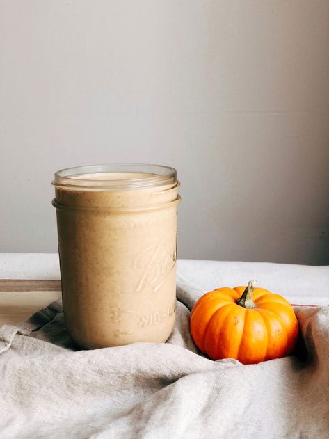 Pumpkin Spice Smoothie with Coconut Pumpkin Spice Milkshake, Smoothie With Coconut, Pumpkin Smoothie Recipe, Fall Smoothies, Pumpkin Spice Smoothie, Coconut Nectar, Filling Smoothie, Sweet Sticky Rice, Pumpkin Smoothie