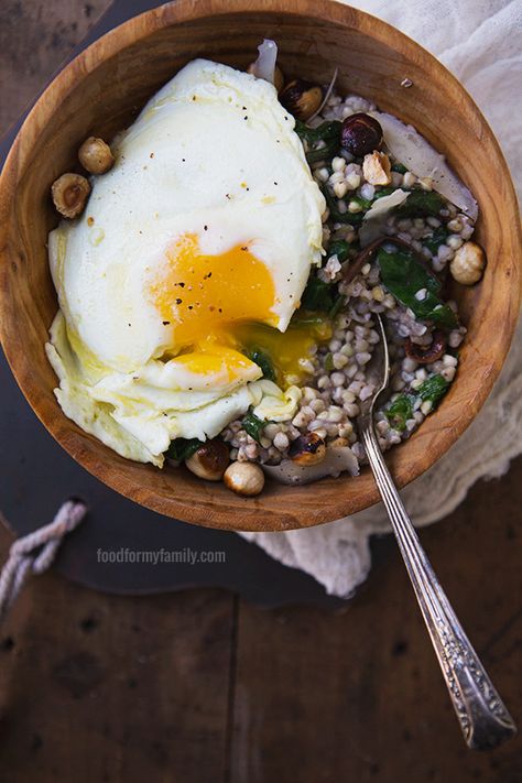 Savory Kasha {Buckwheat Porridge} #recipe w/ Parmesan, Bitter Greens, and Toasted Hazelnuts via FoodforMyFamily.com Kasha Recipe, Savoury Oats, Buckwheat Porridge, Buckwheat Groats, Bitter Greens, Savory Breakfast, Cooking Recipe, Food Inspo, Lean Protein