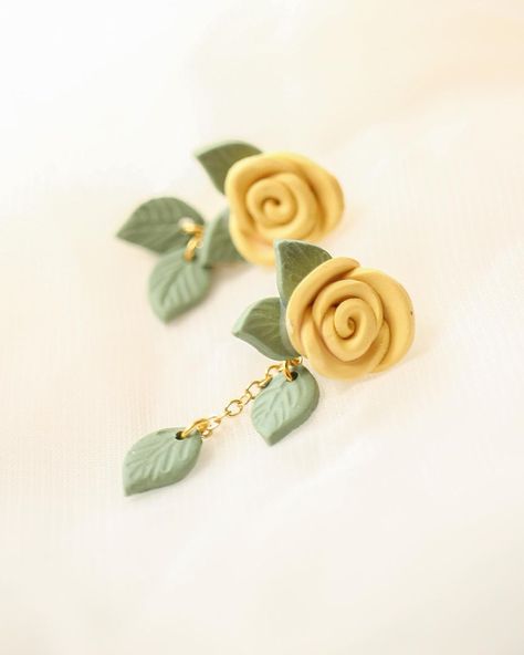 Polymer Clay Embroidery Earrings, Rose Polymer Clay Earrings, Yellow Polymer Clay Earrings, Flower Clay Earrings, Selling Earrings, Polymer Clay Embroidery, Polymer Clay Flower Jewelry, Diy Earrings Polymer Clay, Polymer Clay Jewelry Tutorials