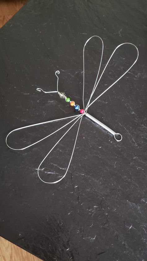 Wire Whisk Dragonfly, Dragonfly Made From Whisk, Whisk Dragonfly Craft, Dragonfly Wire Wisk, Easy Whisk Dragonfly Craft, Wire Whisk Crafts, Wire Whisk Dragonflies, Whisk Dragonfly Diy, Dragonfly Whisk