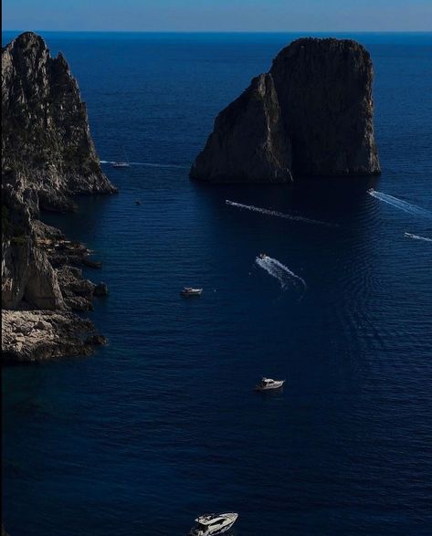 Cu dosul la ceasornic. • • • • • • #capriisland #italy #travelphotography #sealife Navy Blue Vibes, Sky Jewelry, Everything Is Blue, Blue Aura, Feeling Blue, Summer Dream, Blue Aesthetic, Summer Aesthetic, Old Money