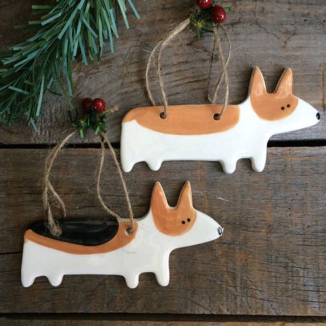 Dog Ornament, Corgi Dog Ornament, Welsh Corgi Ornament,Handmade pottery Dog Ornament,Red and White C Tri Color Corgi, Corgi Painting, Corgi Ornament, Pottery Dog, Pembroke Welsh Corgi Puppies, Corgi Art, Arte Doodle, Handmade Pottery Bowls, Corgi Christmas