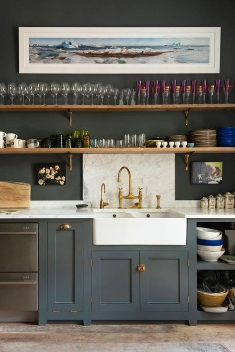 small kitchens floating shelves Classic English Kitchen, Design My Kitchen, Kitchen Grey, Devol Kitchens, English Kitchens, Young House Love, Kitchen Paint Colors, Kitchen Design Plans, Hello Lovely