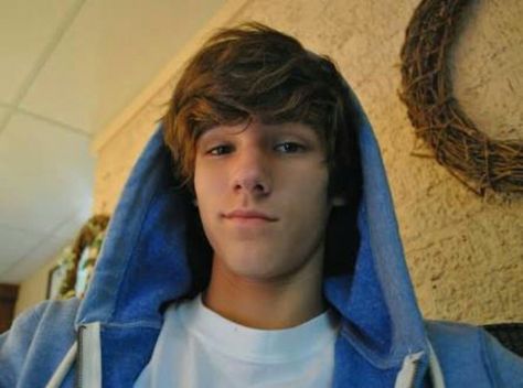 16 Year Boy, Teenage Hairstyles For School, Teenage Girl Hairstyles, Teenage Hairstyles, Braided Prom Hair, French Braid Hairstyles, Tumblr Hair, Cute Hairstyles For Short Hair