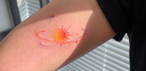 Orange Sun Tattoo, Yellow Tattoo, Sunrise Tattoo, Sun Tattoos, Tatuaje A Color, Sun Tattoo, Dainty Tattoos, Girly Tattoos, Simplistic Tattoos