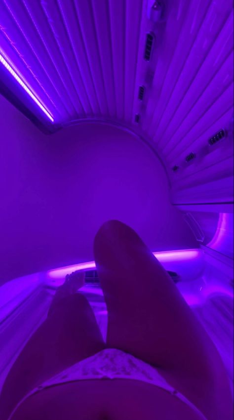 Solarium Snapchat, Solarium Snap, Tanning Bed Aesthetic, Photos For Fake Account, Pictures For Fake Account, Fake Account Photos, Solarium Tanning, Fake Insta Story, Rauch Fotografie