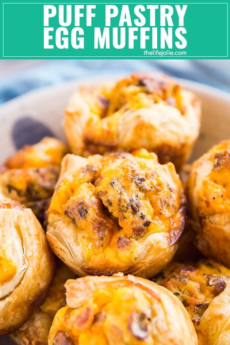 Puff Pastry Egg Muffins are perfect to make for family brunch and also to make for a tasty grab-and-go option through the week. Quick, easy and minimal effort for maximum flavor! Breakfast Puff Pastry, Brunch Egg Dishes, Pastry Dough Recipe, Puff Pastry Pizza, Sausage Muffins, Egg Muffins Recipe, Goat Cheese Tart, Family Brunch, Egg Muffins