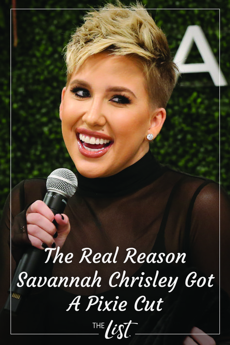 Savannah Chrisley chopped off her golden locks back in October, debuting the look on Instagram with an empowering caption. "Ladies...do what YOU want to do," she wrote. #pixiecut #shorthair Savannah Chrisley Short Hair, Savannah Chrisley, Just Live, Do What You Want, He Wants, Look On, Pixie Cut, Savannah, Savannah Chat