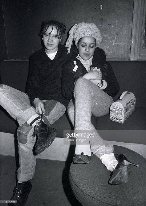 Punk singer Poly Styrene (Marianne Elliott-Said) (1957 - 2011) of X-Ray Spex, on right, London, 1978. Alt Culture, Punk Singer, Poly Styrene, Historic Women, 70s Punk, Classic Punk, Punk Women, Punk Scene, Riot Grrrl