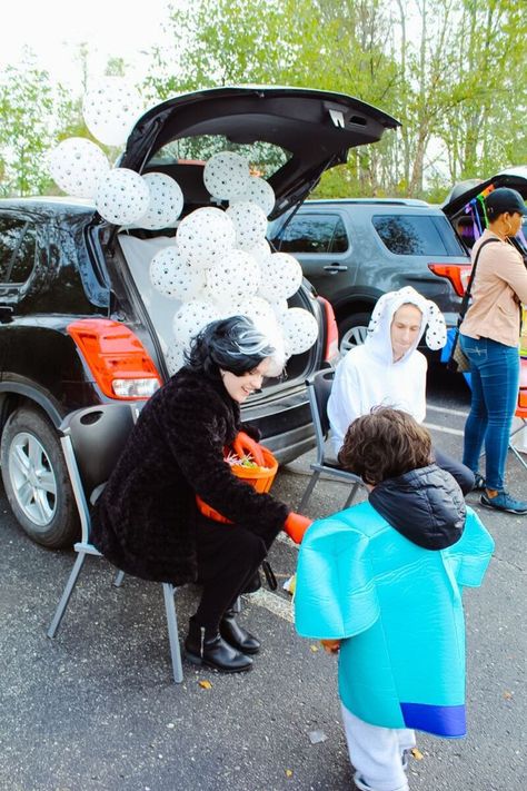 Trunk Or Treat 101 Dalmations, Cruella Deville Trunk Or Treat, Cruella Trunk Or Treat, Trunk Or Treat Car Ideas, Trick Or Treat Ideas, Trunk Or Treat Ideas, Preschool Room, 101 Dalmations, Cruella Deville