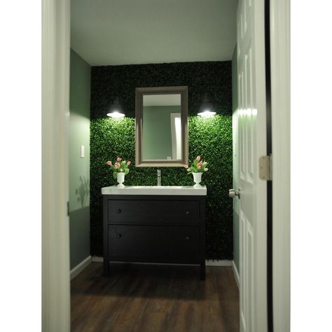 The artificial boxwood panel is built with lightweight and high-density polyethylene, featuring low maintenance and weather resistance. The solid material is consistent with an excellent and vivid appearance, perfect for your daily decoration. Artificial Grass Wall, Small Bathtub, Grass Wall, Artificial Boxwood, Bathroom Plants, Rustic Bathrooms, Outdoor Bathrooms, Pink Bathroom, Rustic Bathroom