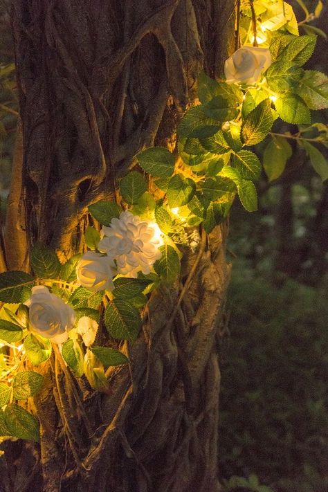 Leave Garland, Fairy Wedding Theme, Rose Flower Garland, Enchanted Forest Prom, Elvish Wedding, Cottagecore Wedding, Flower Runner, Forest Theme Wedding, Forest Party