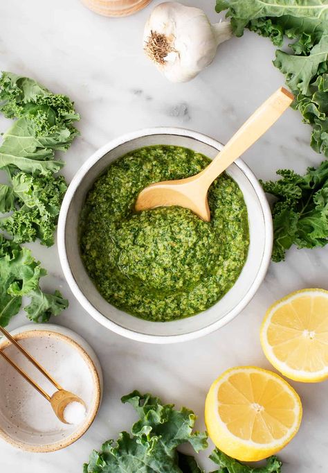 Easy Kale Pesto - Love and Lemons Kale Sauce, Kale Pesto Recipe, How To Make Kale, Eggplant Sandwich, Fast Appetizers, Broccoli Pesto, Caprese Sandwich, Creamy Pasta Sauce, Grain Bowls