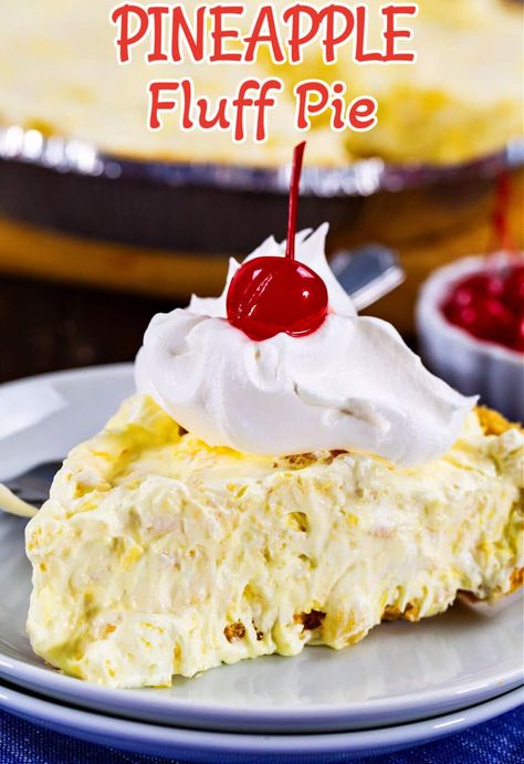 Cool Whip Pies, Pineapple Fluff, Jello Mold Recipes, Spicy Southern Kitchen, Pineapple Pie, Baking Recipes Pie, Summer Potluck, Pineapple Desserts, Fluff Desserts