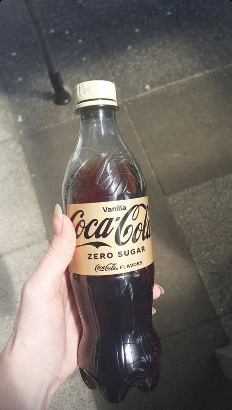 Vanilla Coke Zero, Vanilla Coke, Coke Zero, Diet Coke, Iphone Design, Guilty Pleasures, Aesthetic Food, Stylish Nails, Coca Cola