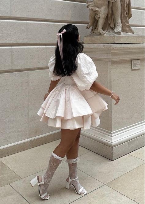 Flowy Girly Outfits, Tea Party Brunch Outfit, Coquette Outfits Black Women, Soft Girl Black Women, Poofy Skirt Outfit, Fancy Girl Outfits, White Woman Aesthetic, Soft Girl Aesthetic Black Women, Soft Glam Outfit