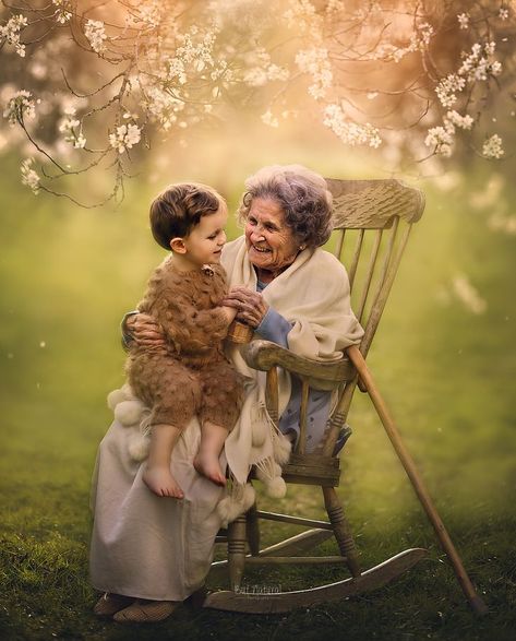 cute boy with his grandmother sitting in the garden Grandparents Photography, Grandma Photos, Generation Photo, Baby Niece, Natural Photography, Valentine's Day Crafts For Kids, Mayfair London, Painting Demo, Photography Maternity