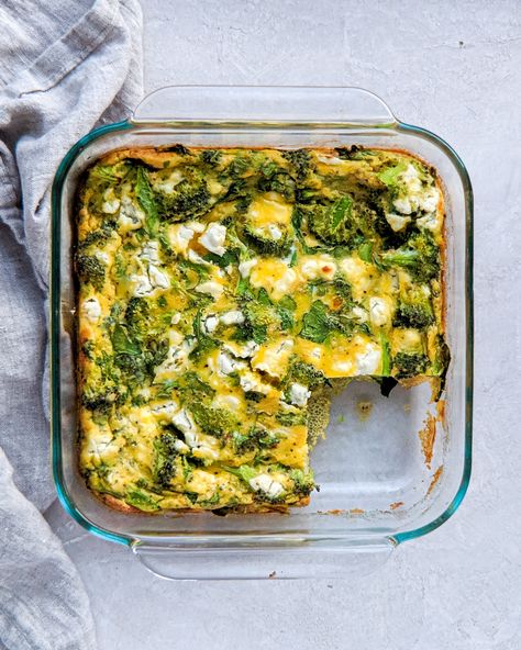 Broccoli Arugula Frittata Arugula Frittata, Use Up Eggs, Noom Healthy Meals, Orange Chicken Stir Fry, Veggie Frittata, Calorie Dense Foods, Easy Healthy Lunch Recipes, Make Ahead Lunches, Clean Eating Dinner