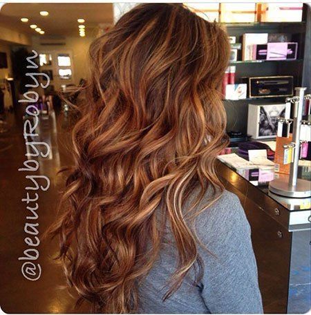 Dark Caramel Hair Color, Dark Caramel Hair, Auburn Balayage, Hair Color Caramel, Caramel Hair, Wavy Hairstyles, Brown Blonde Hair, Ombre Hair Color, Hair Color And Cut