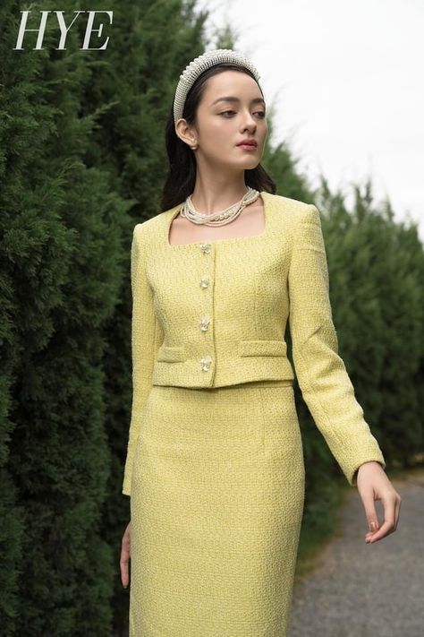 Yellow Tweed Dress, Tweed Top Outfit, Cute Maternity Dresses, Elegant Outfit Classy, Sunday Dress, Elegant Dresses Classy, Classy Dress Outfits, Elegant Dresses For Women, Modest Fashion Outfits