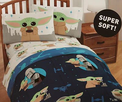 Boys Star Wars Bedroom, Star Wars Shower Curtain, Star Wars Basement, Trailer Redo, Star Wars Bedroom, The Mandalorian Grogu, Room Neutral, Mandalorian Grogu, Baby Room Neutral