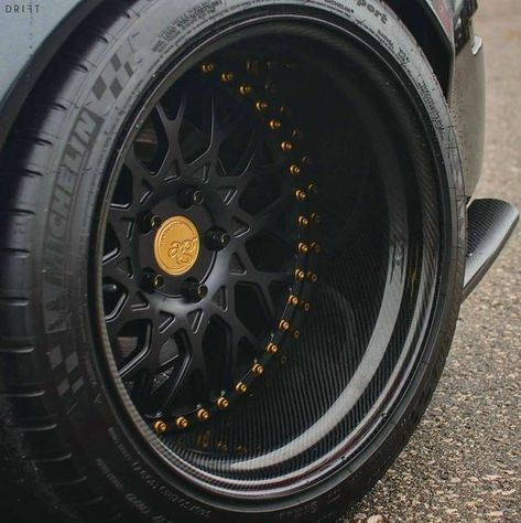 Vw Wheels, Truck Rims, Corsa Classic, Bbs Wheels, Car Wheels Rims, Rims And Tires, Rims For Cars, Festival Inspiration, Car Mods