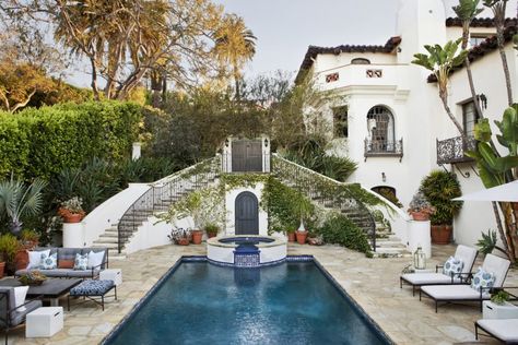 Mediterranean-Spanish-Style-Home-Harry-Hayden-Whiteley-Los-Feliz-Los-Angeles_1 Mediterranean Spanish Style Homes, Mediterranean Decor Tuscan, Mediterranean Pool, Mediterranean Exterior, Mediterranean Mansion, Mediterranean Style Home, Mediterranean Architecture, Plans Architecture, Mediterranean Style Homes