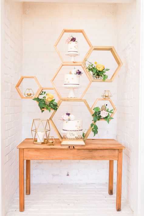 Wedding Cake Backdrop, Hexagon Wedding Cake, Honeycomb Wedding, Wedding Table Toppers, Honeycomb Table, Succulent Wedding Cakes, Geometric Wedding Cakes, Cake Backdrops, Hexagon Wedding