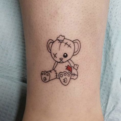 Teddy Bear Tattoo, Small Bird Tattoos, Vogel Tattoo, Small Bird Tattoo, Grunge Tattoo, Wild Tattoo, Bear Tattoos, Tattoo Zeichnungen, Sweet Ideas