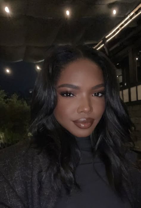 Makeup No Lashes, Ryan Destiny, 90s Makeup Look, Glossy Lips Makeup, Makeup For Black Skin, Brown Skin Makeup, Dope Makeup, Cute Makeup Looks, Full Face Makeup