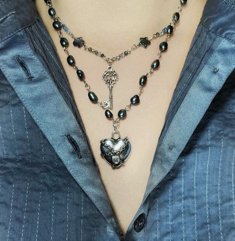 aesthetic handmade necklace Dark Academia Necklace, Grunge Necklaces, Grunge Necklace, Jewerly Ring, Vampire Aesthetic, Goth Jewelry, Vintage Grunge, Jewelry Inspo, Handmade Necklace