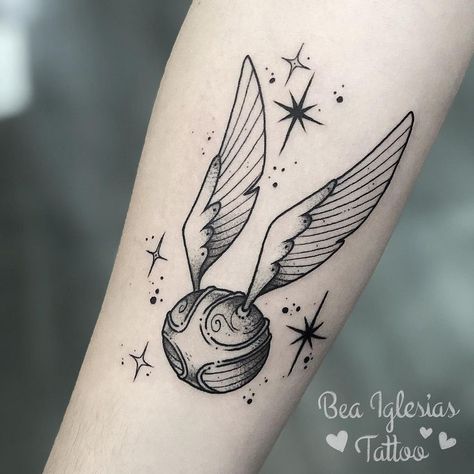 Small Ditch Tattoo, Harry Potter Tattoo Designs, Small Harry Potter Tattoo, Hedwig Tattoo, Snitch Tattoo, Harry Potter Tattoo Sleeve, Harry Tattoos, Hp Tattoo, Harry Potter Tattoos