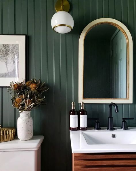 33 Neutral Bathroom Paint Colors to Create a Soothing Space Color Blocking Bathroom, Benjamin Moore Powder Room Colors, Bathroom Wall Colors Ideas, Best Color For Bathroom Walls, Bathroom Color Drenching, Small Powder Room Paint Colors, Best Bathroom Cabinet Paint Colors, Brown Paint Bathroom, Vintage Bathroom Paint Colors