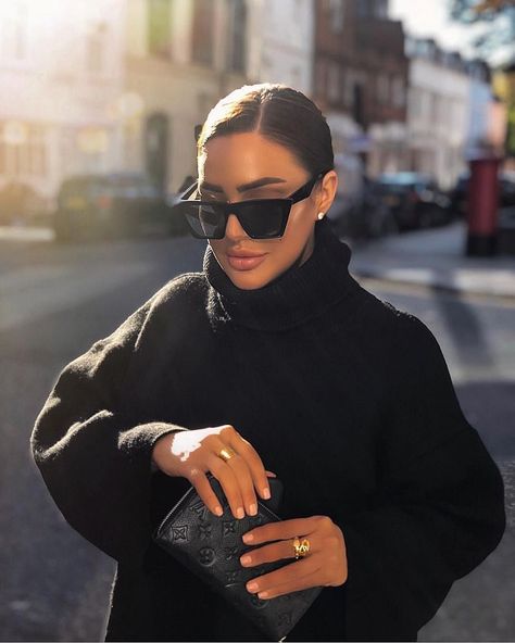 Look Working Girl, Coat Trends, Women Fashion Edgy, Looks Black, Black Women Fashion, Inspiration Mode, Looks Style, Mode Inspiration, Urban Fashion