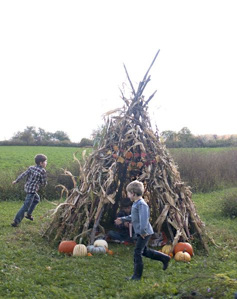 Fort Friday Aunt Activities, Diy Teepee, Autumn Blessings, Harvest Fest, Diy Tent, Corn Stalks, Future Children, Leaf Garland, Weekend Projects