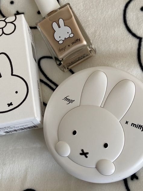 Miffy Stuff, Hello Kitty Themes, Cream Aesthetic, The Face Shop, A Bunny, Birthday Wishlist, All Things Cute, Cute Bunny, Cute Icons