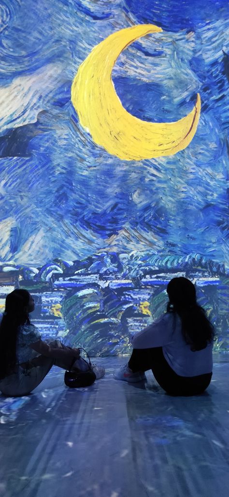 Van Gogh 360 Exhibition, Van Gogh Immersive Experience Outfit, Van Gogh 360 Aesthetic, Van Gogh 360, Van Gogh Immersive Experience, Van Gogh Experience, Van Gogh Photo, Van Gogh Aesthetic, Pose Guide